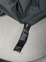 Chaqueta On Con Logo - Image 5
