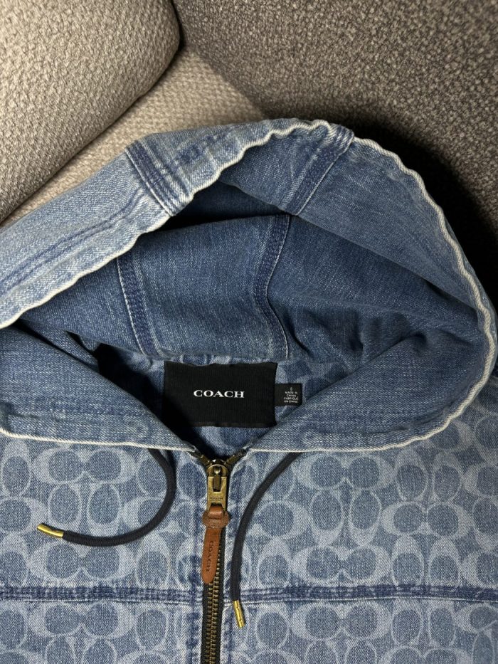 Chaqueta Coach Con Estampado Característico - Image 3
