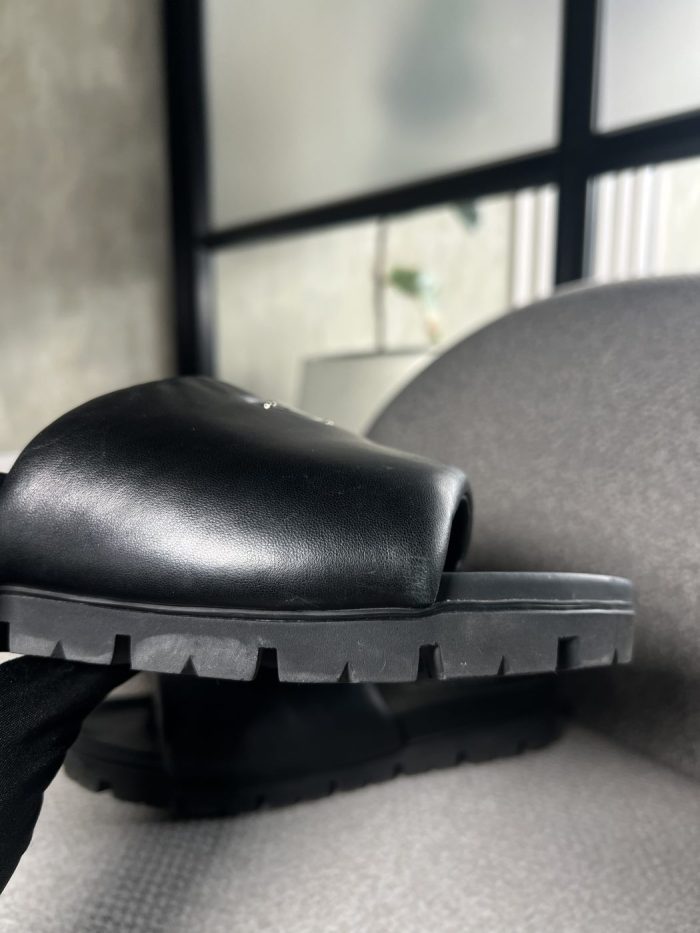 Sandalias Prada con Logo - Image 3