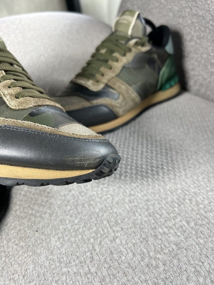 Tenis Valentino Estampado Militar - Image 4