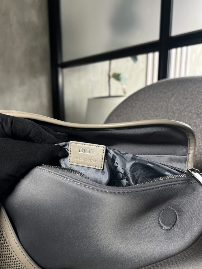 Canguro Dior Saddle - Image 4