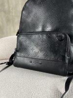 Backpack Louis Vuitton Racer Monogram Shadow Relieve - Image 3