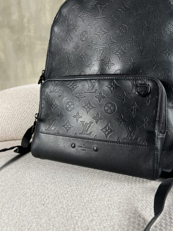 Backpack Louis Vuitton Racer Monogram Shadow Relieve - Image 3