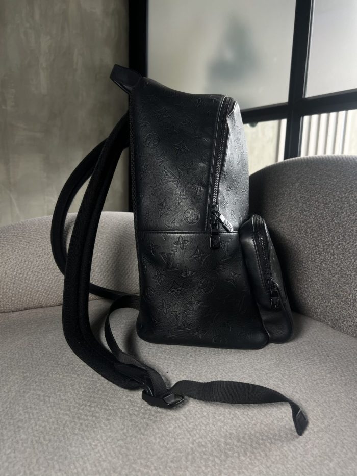 Backpack Louis Vuitton Racer Monogram Shadow Relieve - Image 5