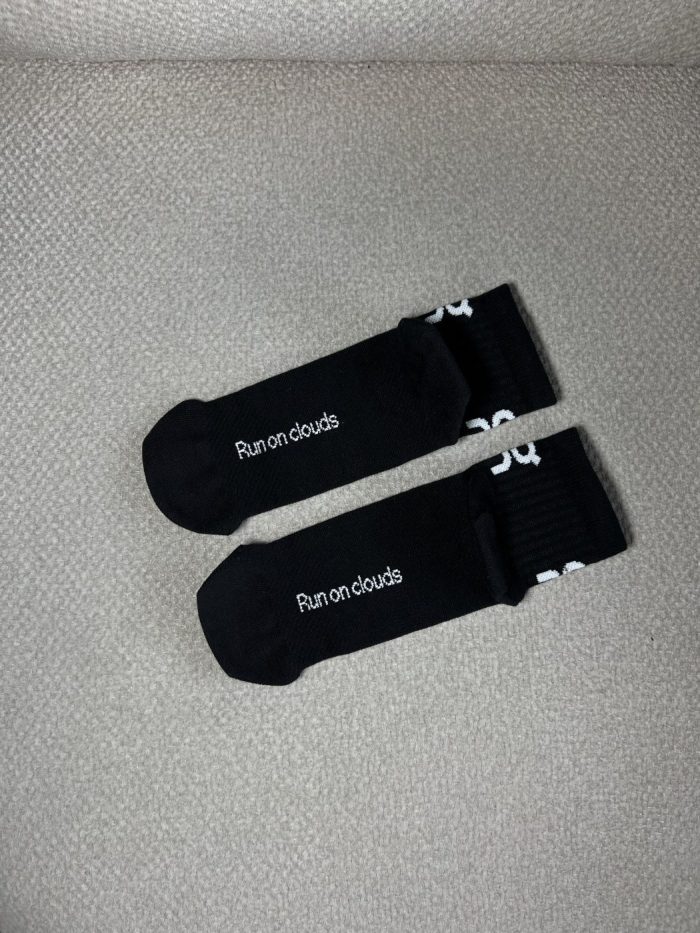 Medias On Nuevas - Image 3