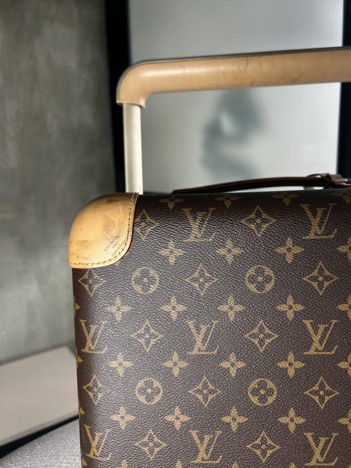 Maleta Louis Vuitton de Ruedas - Image 2