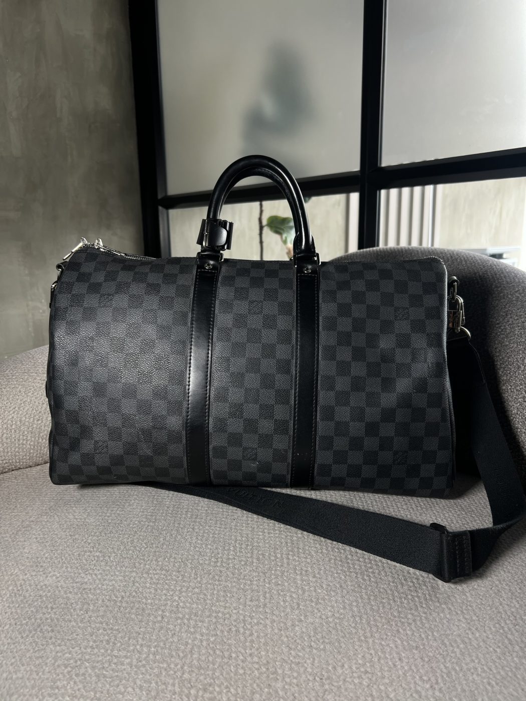 img_7642-1.jpeg Keepall Louis Vuitton 45 Damier Graphite - Image 1