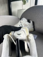 Tenis Off-White Oversize - Image 5