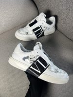 Tenis Valentino Con Logo Lateral - Image 2