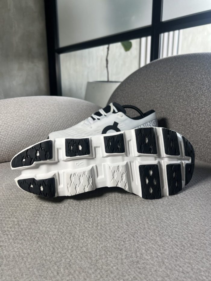 Tenis On Cloudmonster - Image 5