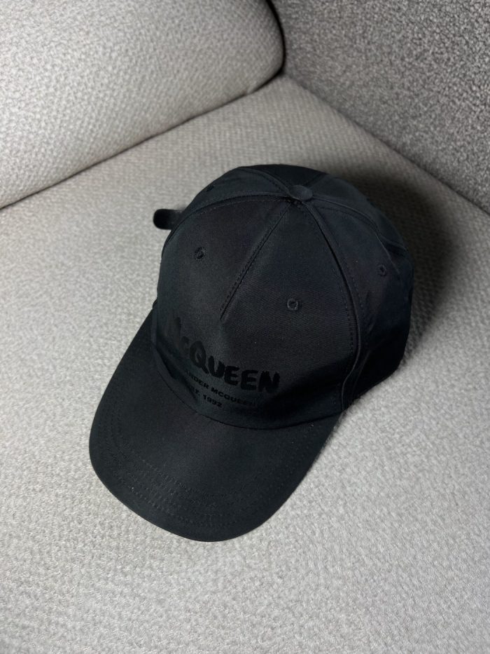 Gorra Alexander Mcqueen Con Logo - Image 2