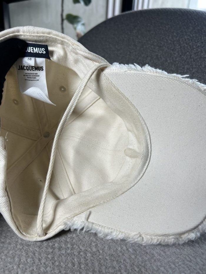 Gorra Jacquemus Con Logo - Image 4