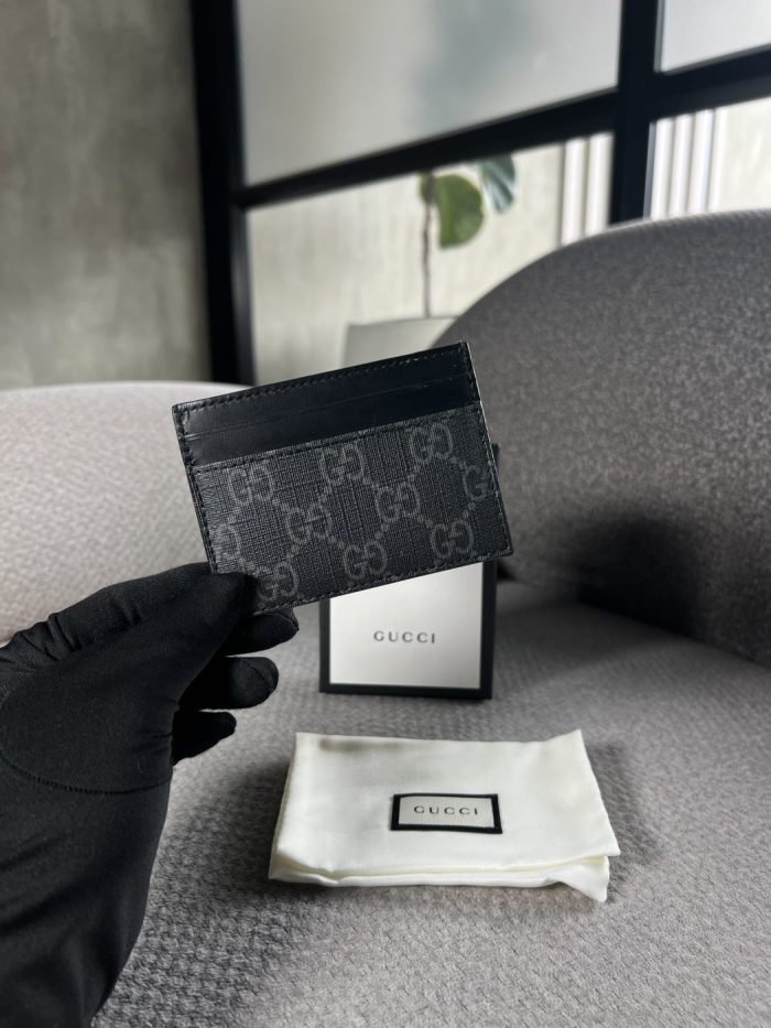 Tarjetero Gucci Con Estampado Gráfico - Image 5