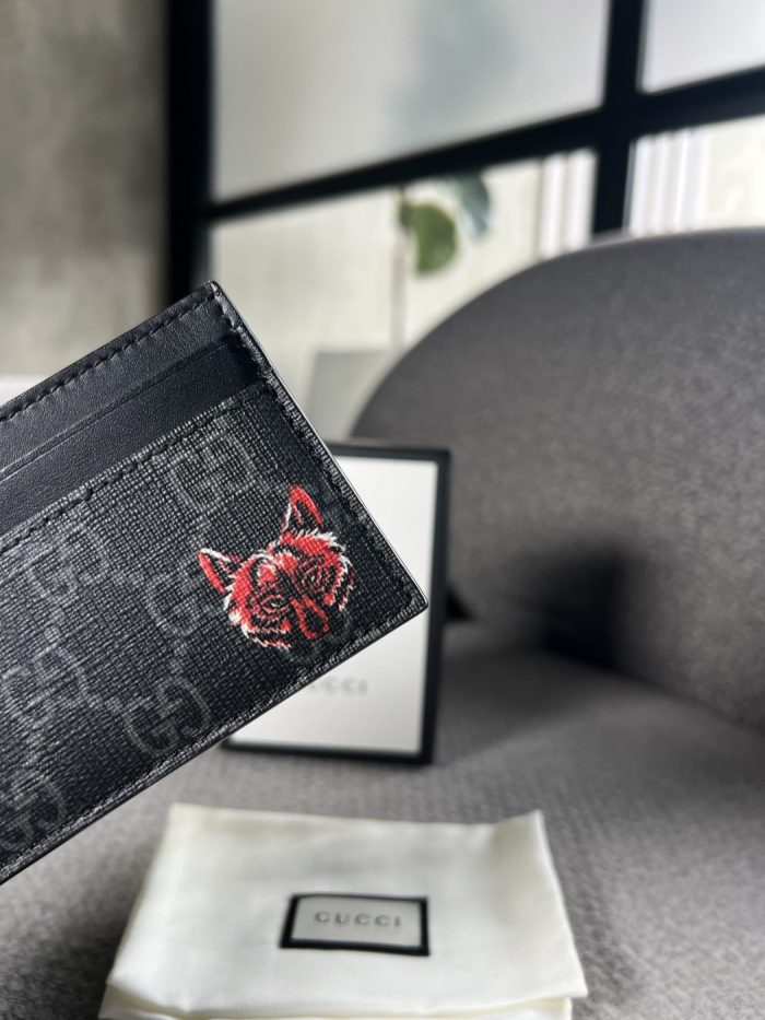 Tarjetero Gucci Con Estampado Gráfico - Image 2