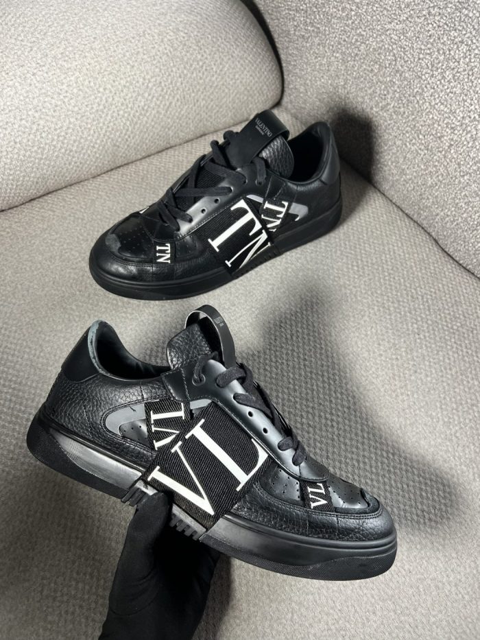 Tenis Valentino Con Logo - Image 2