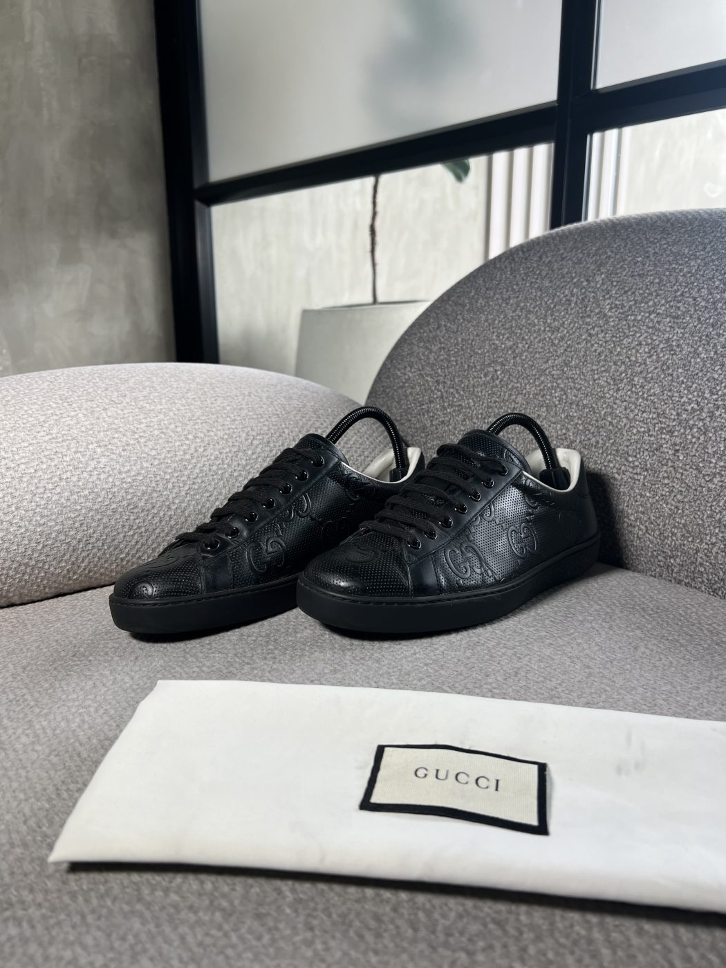 img_8705-2 Tenis Gucci - Image 1