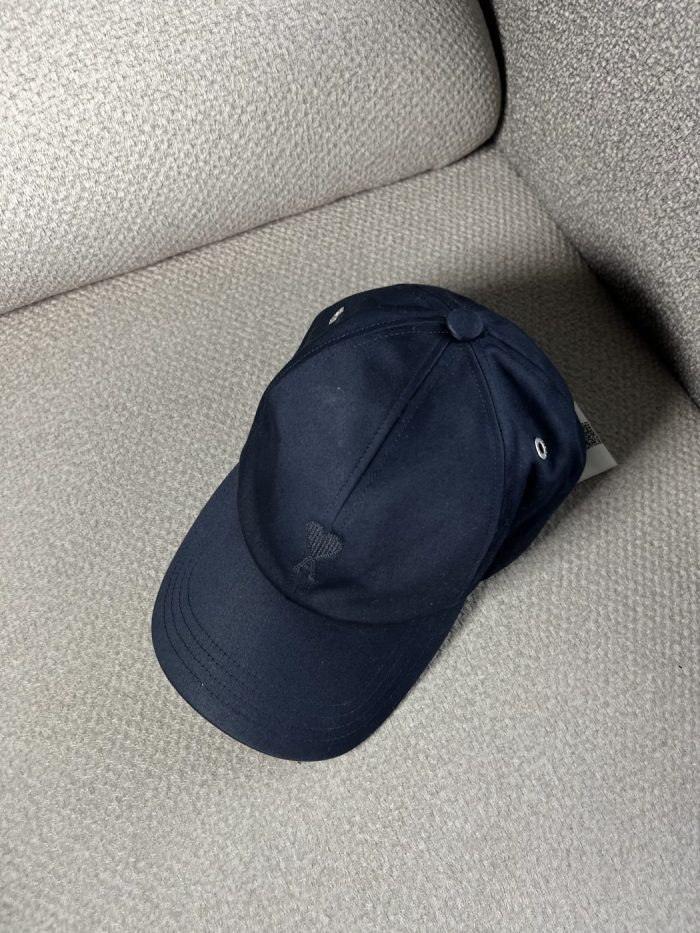 Gorra Ami Con Logo - Image 2