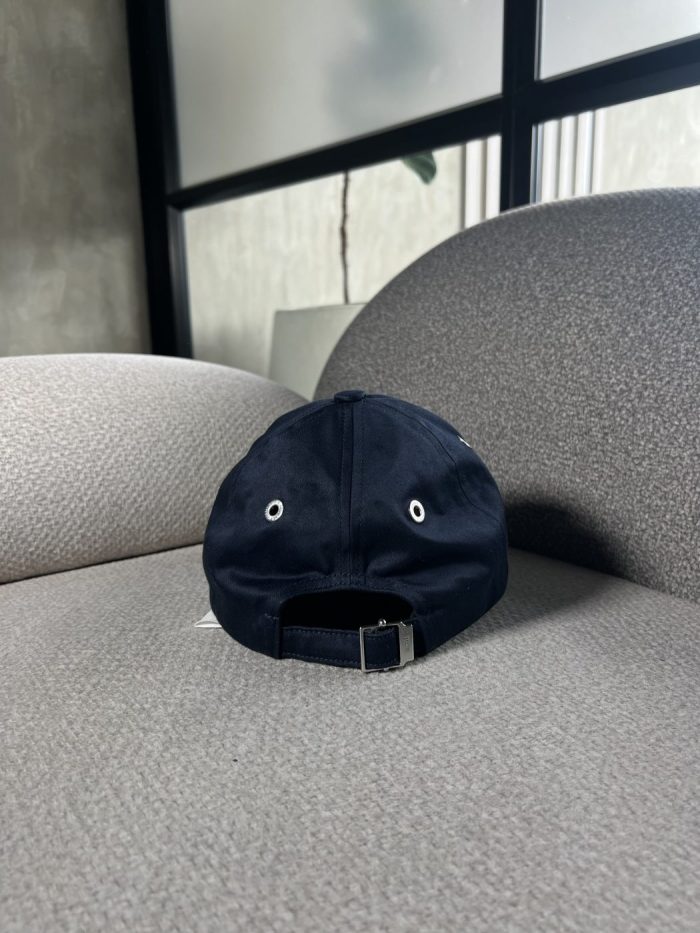 Gorra Ami Con Logo - Image 5