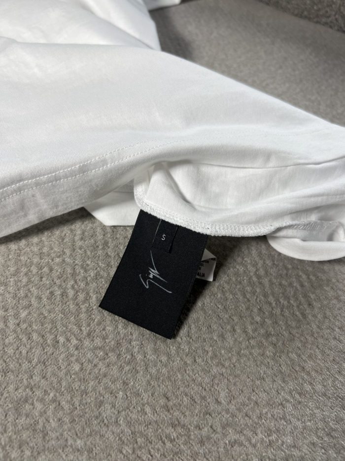 Camiseta Giuseppe Zanotti Con Logo - Image 3