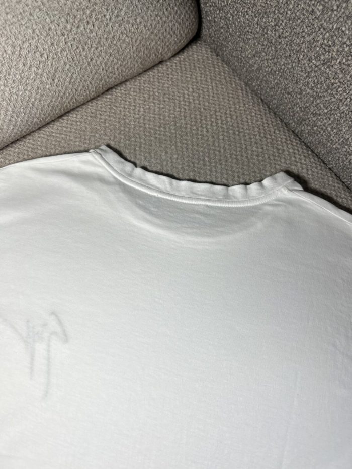Camiseta Giuseppe Zanotti Con Logo - Image 4