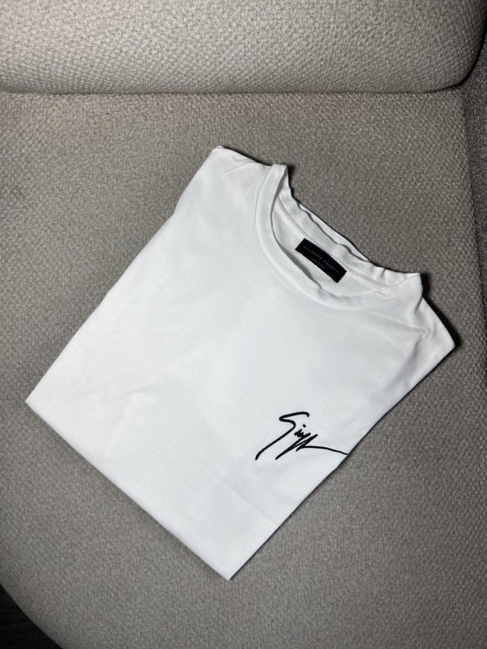 Camiseta Giuseppe Zanotti Con Logo - Image 5