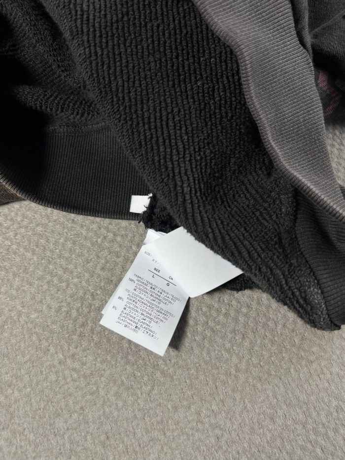 Hoodie Off-White Con Estampado Gráfico - Image 5
