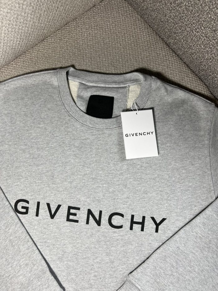 Suéter Givenchy Con Logo - Image 2